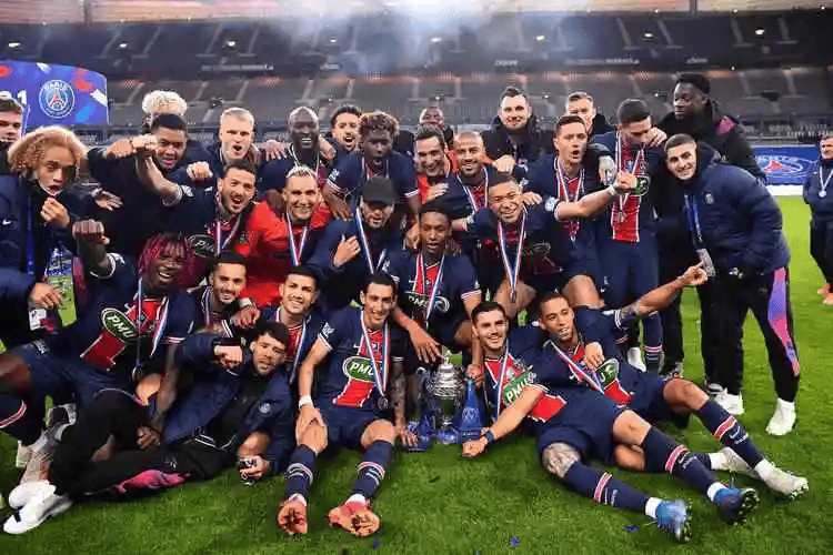 关于上海海港迎法国杯关键赛，冲刺阶段绝杀压哨，悬念犹存，轮换策略成焦点的信息-开云电子